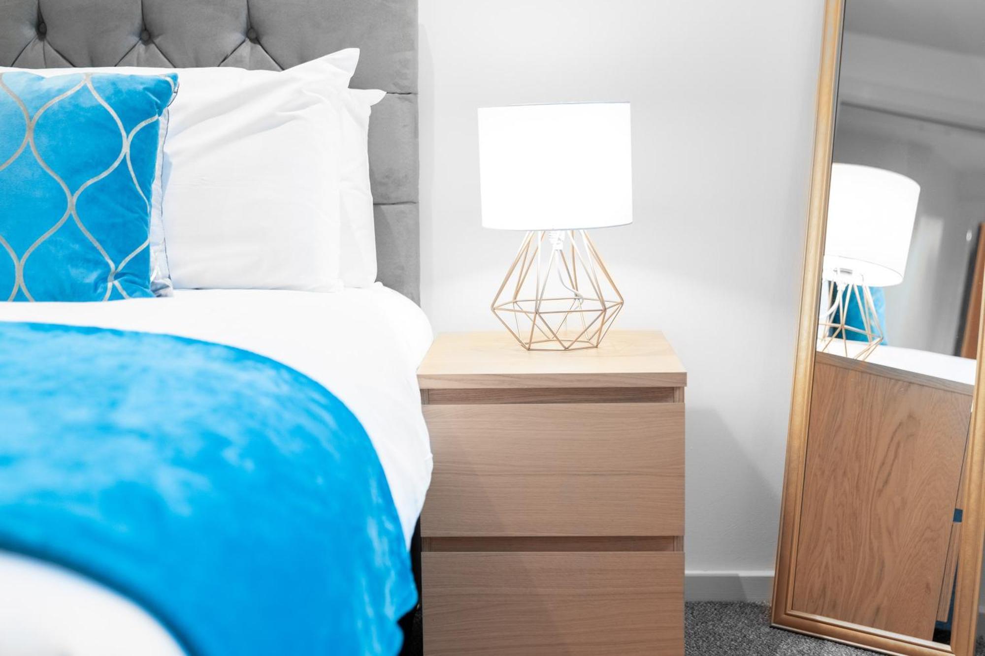 City Centre Apartment - 2 Bedroom - Secure Parking - Top Rated - 201M Birmingham Ngoại thất bức ảnh
